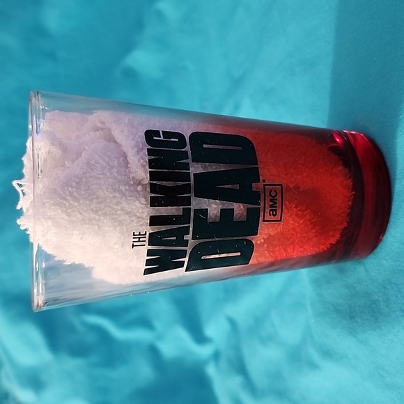 NIB The Walking Dead Set of 4 Collector Drinking Glasses - Picture 11 of 14